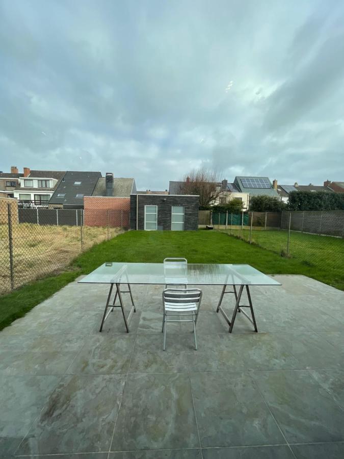 Nieuwbouw Appartement Op 450 Meter Van Het Strand. Bredene Exterior foto